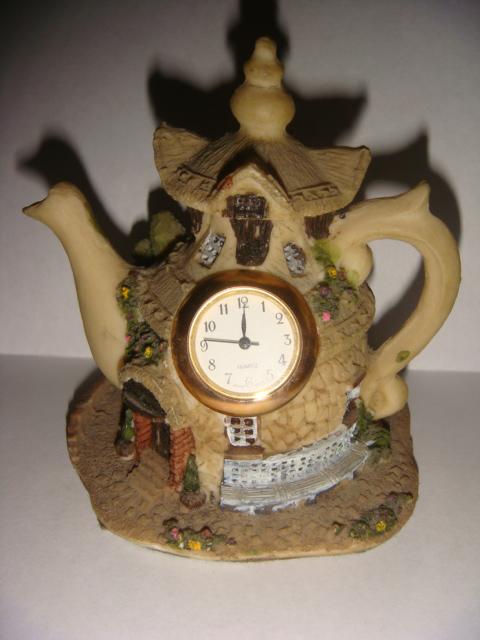 Часы чайник керамика Германия винтаж 80х .