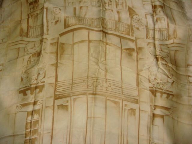 Платок шелк Escada с ангелами винтаж 1990 х годов оригинал 2