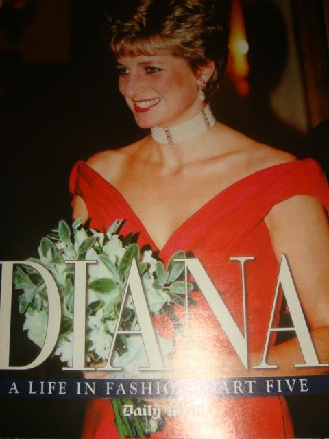 Набор журналов 6 штук Princess Diana a life in Fashion by Daily Mail 1998 5