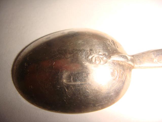 Ложка с аистом серебро Англия 18 век 2