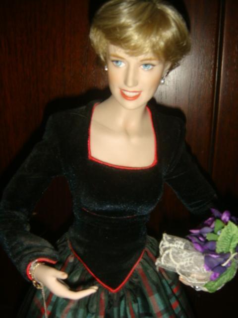 Кукла Принцесса Диана фарфоровая 1998 год 2