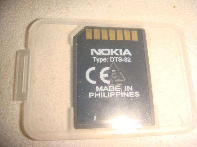 Карта памяти для телефона Nokia32 мгб новая