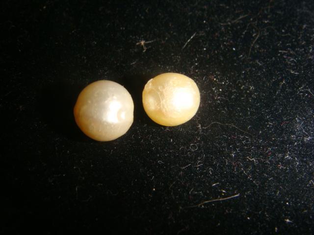 Две жемчужины из золотых серег винтаж 70 х годов