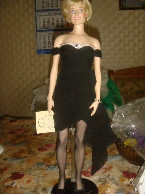 Кукла виниловая Принцесса Диана 2000 год