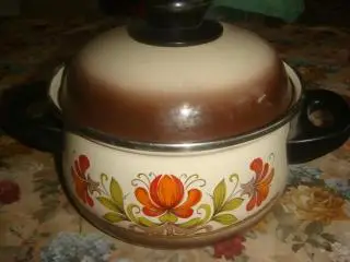 Кастрюля эмалированная 1,5 л Югославия винтаж 80х