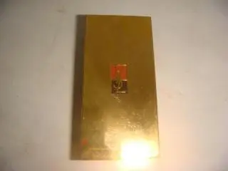 Тени для век Yves Saint Laurent новые