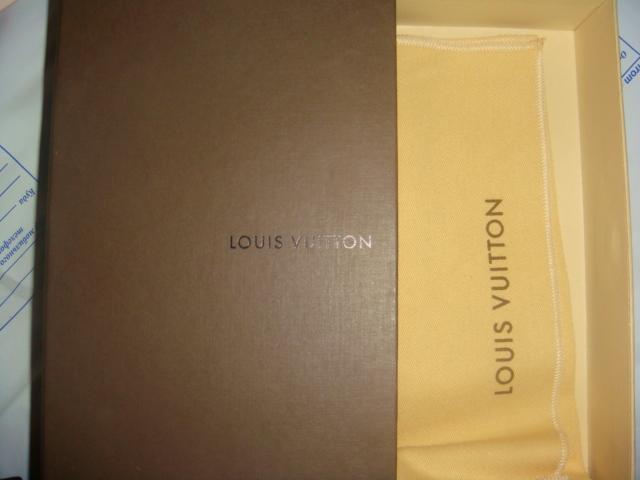 Коробка Louis Vuitton для кошелька 1