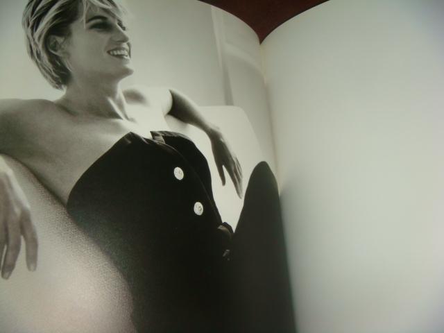 Книга принцесса Диана последние фото by Mario Testino 1997 год 3