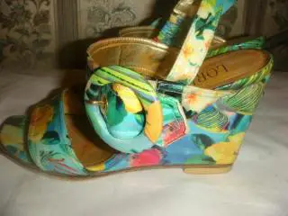 Босоножки Loriblu кожа одеты 1 раз размер 36 Италия