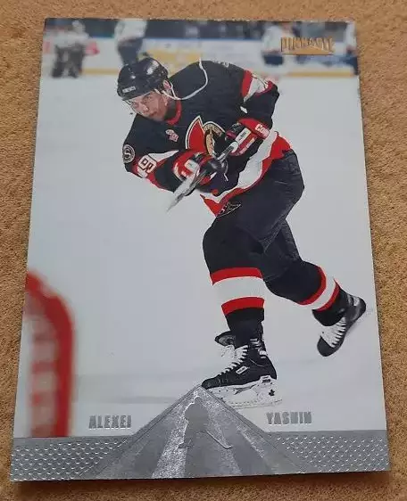 НХЛ Алексей Яшин Оттава Сенаторз Свердловск Динамо Москва ЦСКА Ярославль 121 с