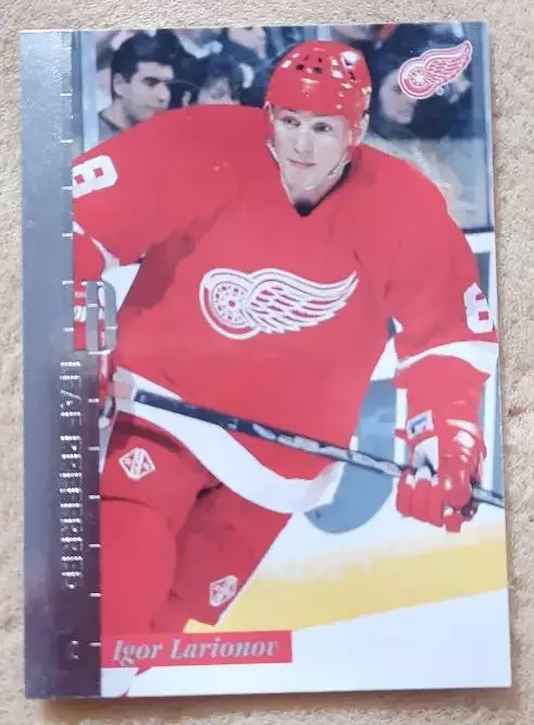 НХЛ Игорь Ларионов Детройт Ред Уингз Воскресенск ЦСКА Москва № 75