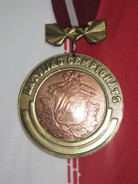 медаль за третье место чемпионата высшей лиги Латвии 2001 года 2