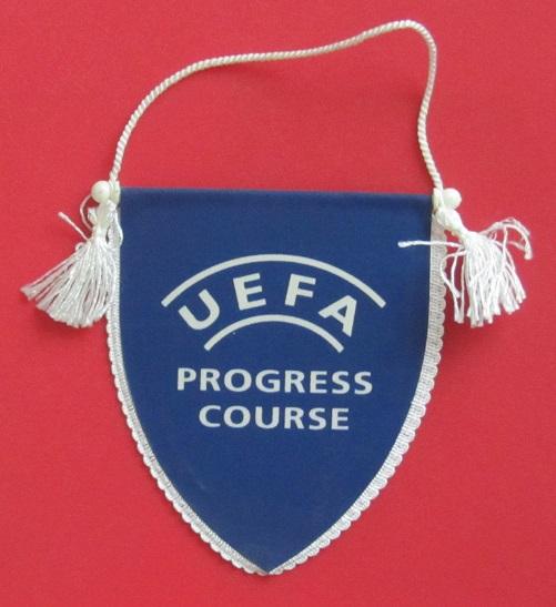 вымпел УЕФА 1