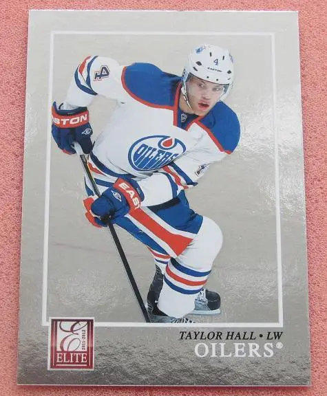НХЛ Тейлор Холл Эдмонтон Ойлерз № 19