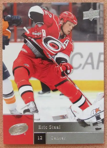 НХЛ Эрик Стаал Каролина Харрикейнз № 82