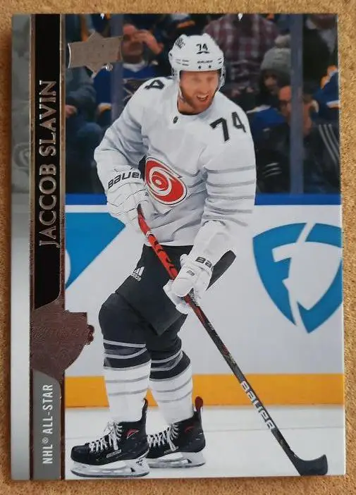 НХЛ Джейккоб Слэвин Каролина Харрикейнз № 676