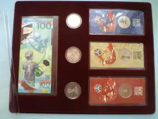 ФУТБОЛ. Набор-официальные монеты 25р + бона 100р Ч/мира Россия 2018г. В футляре