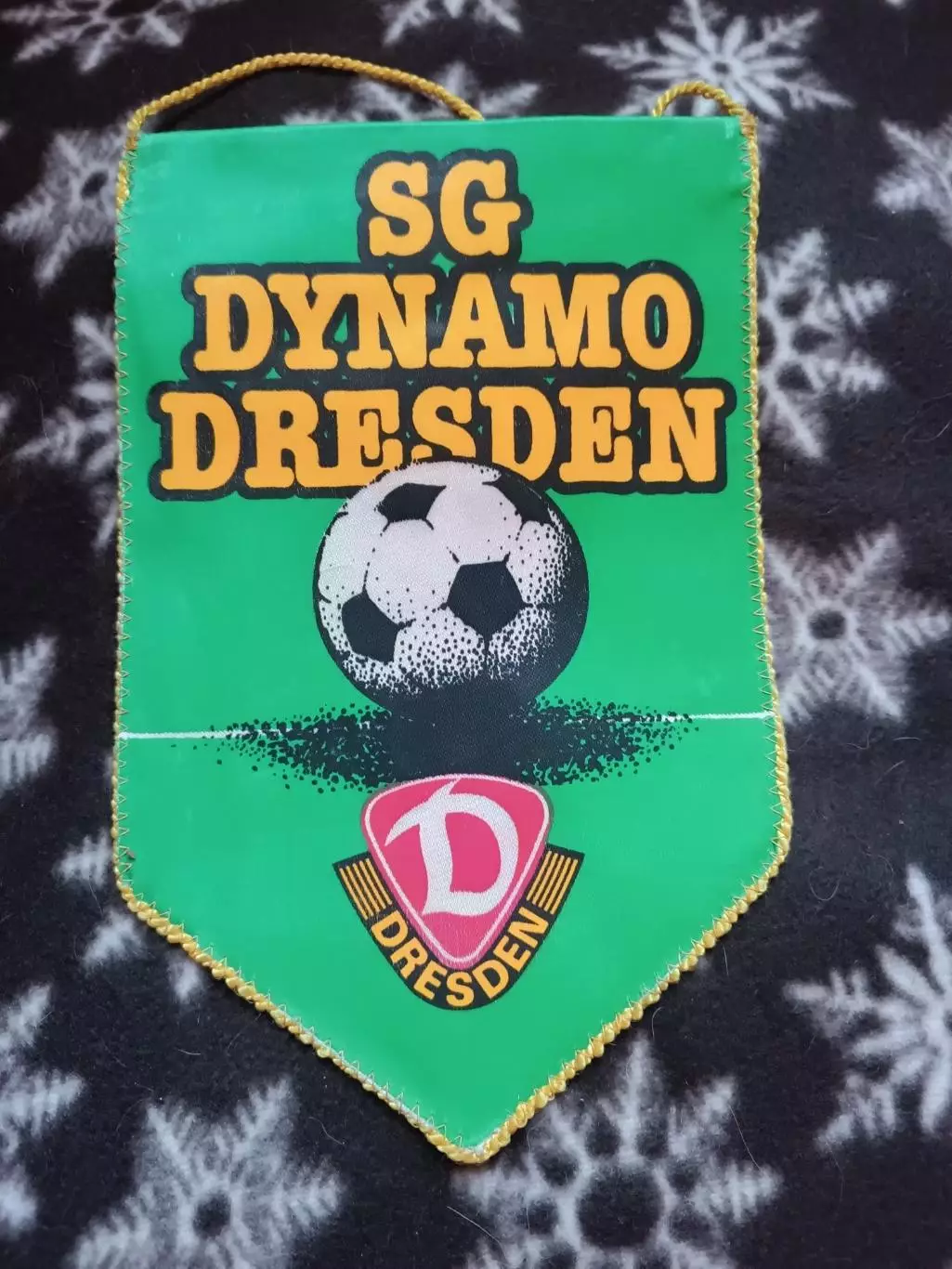 вымпел Динамо Дрезден