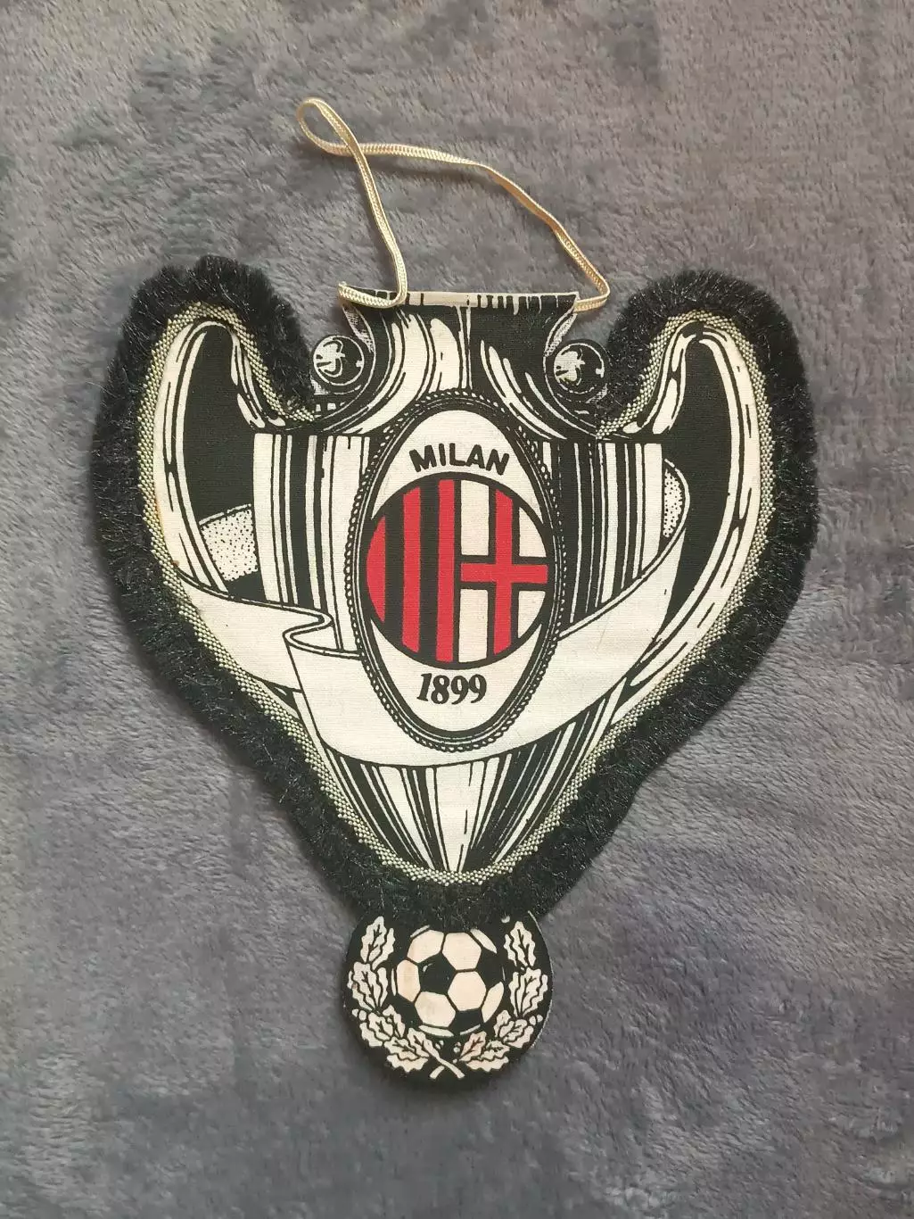 вымпел ФК Милан