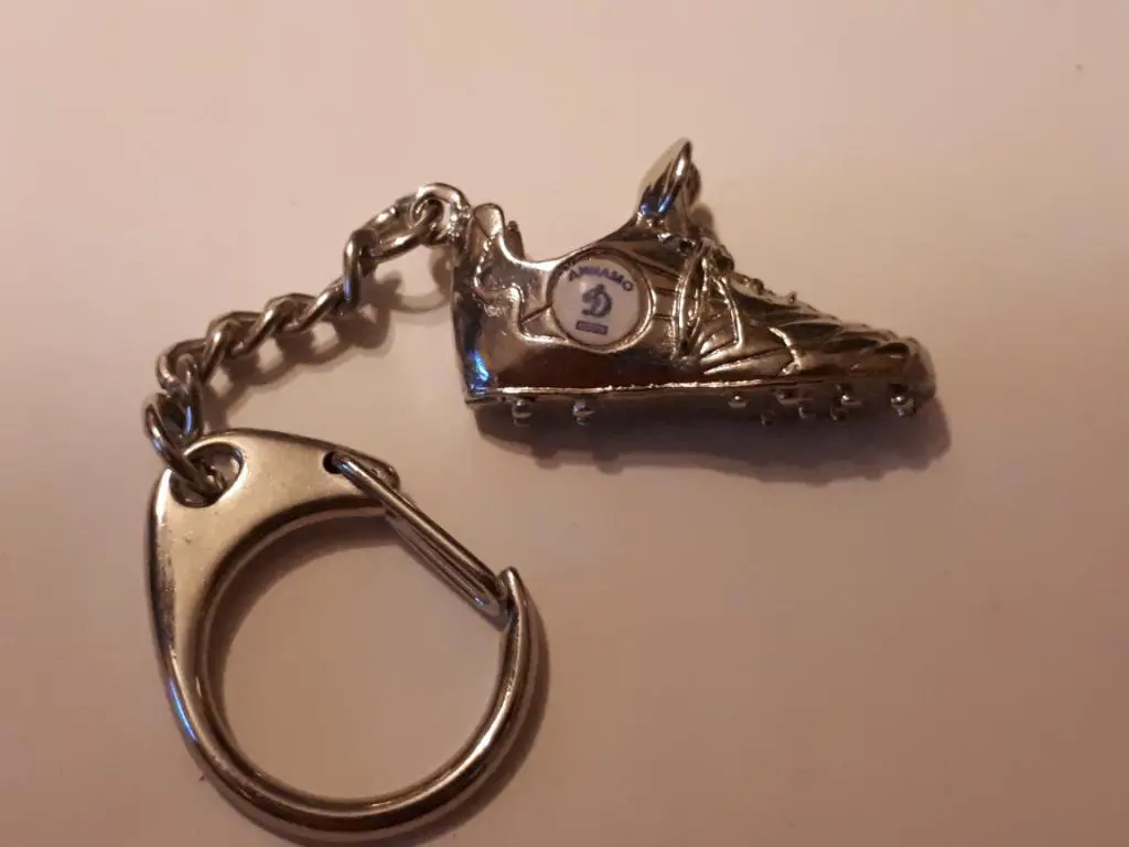 брелок Динамо бутса