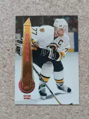 карточка НХЛ Ray Bourque Pinnacle 1994 г.