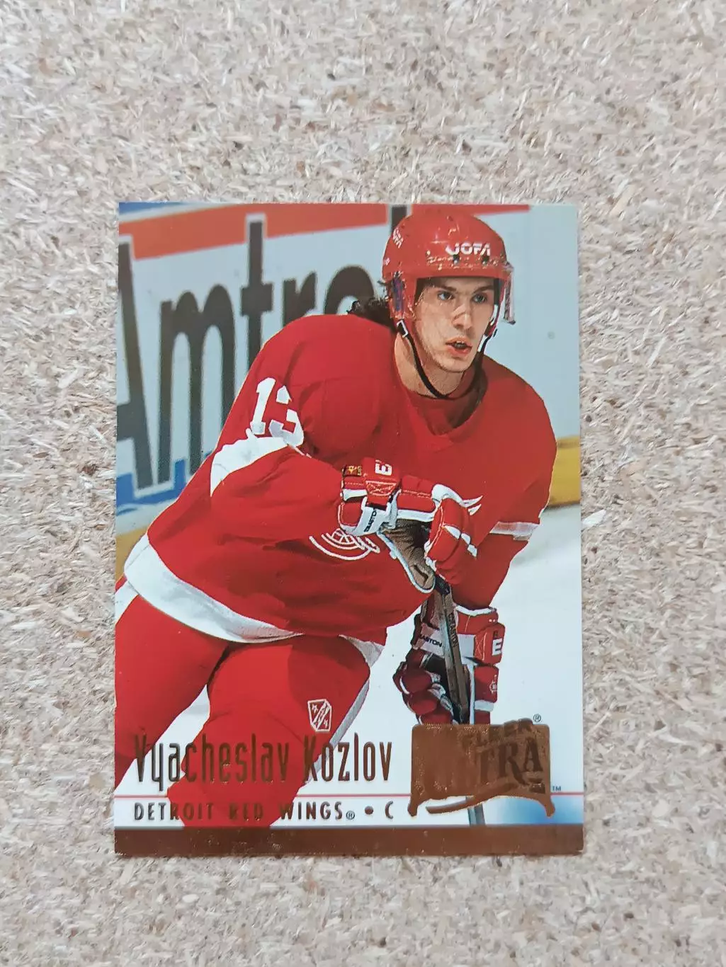 карточка НХЛ Вячеслав Козлов Fleer Ultra1994-1995 г.