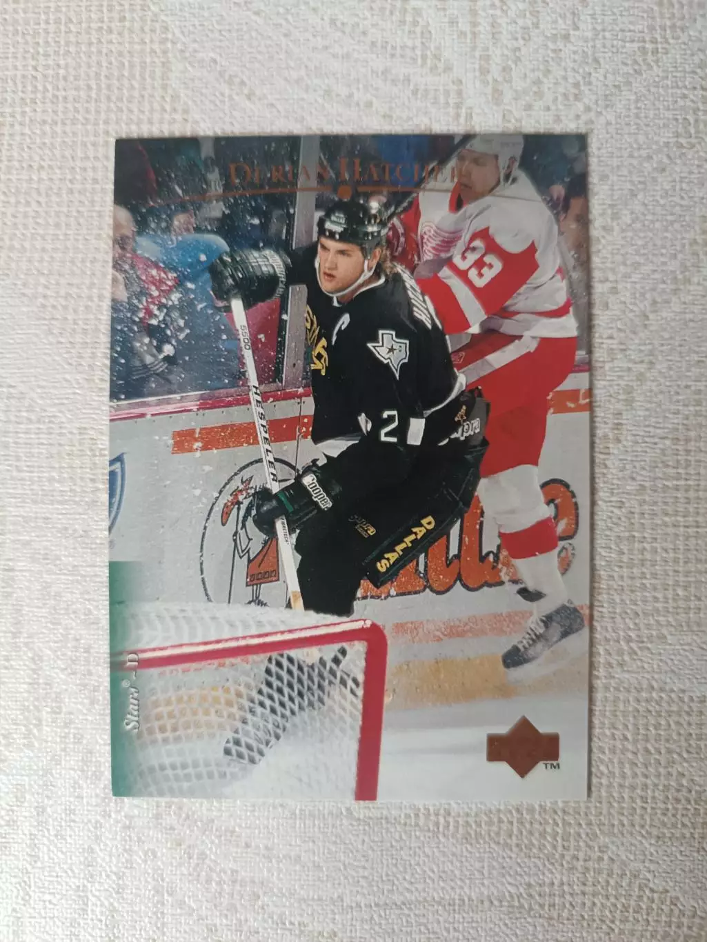 карточка НХЛ Derian Hatcher Upper deck 1995 г. номер 3