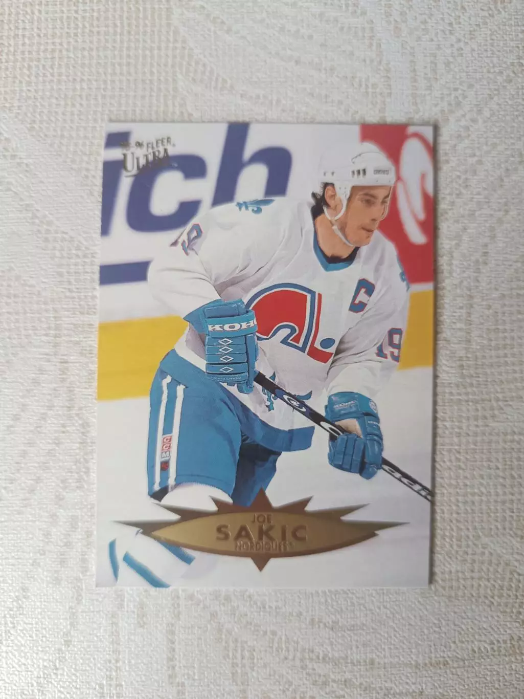 карточка НХЛ Joe Sakic Fleer ULTRA 1995-96 г. номер 136