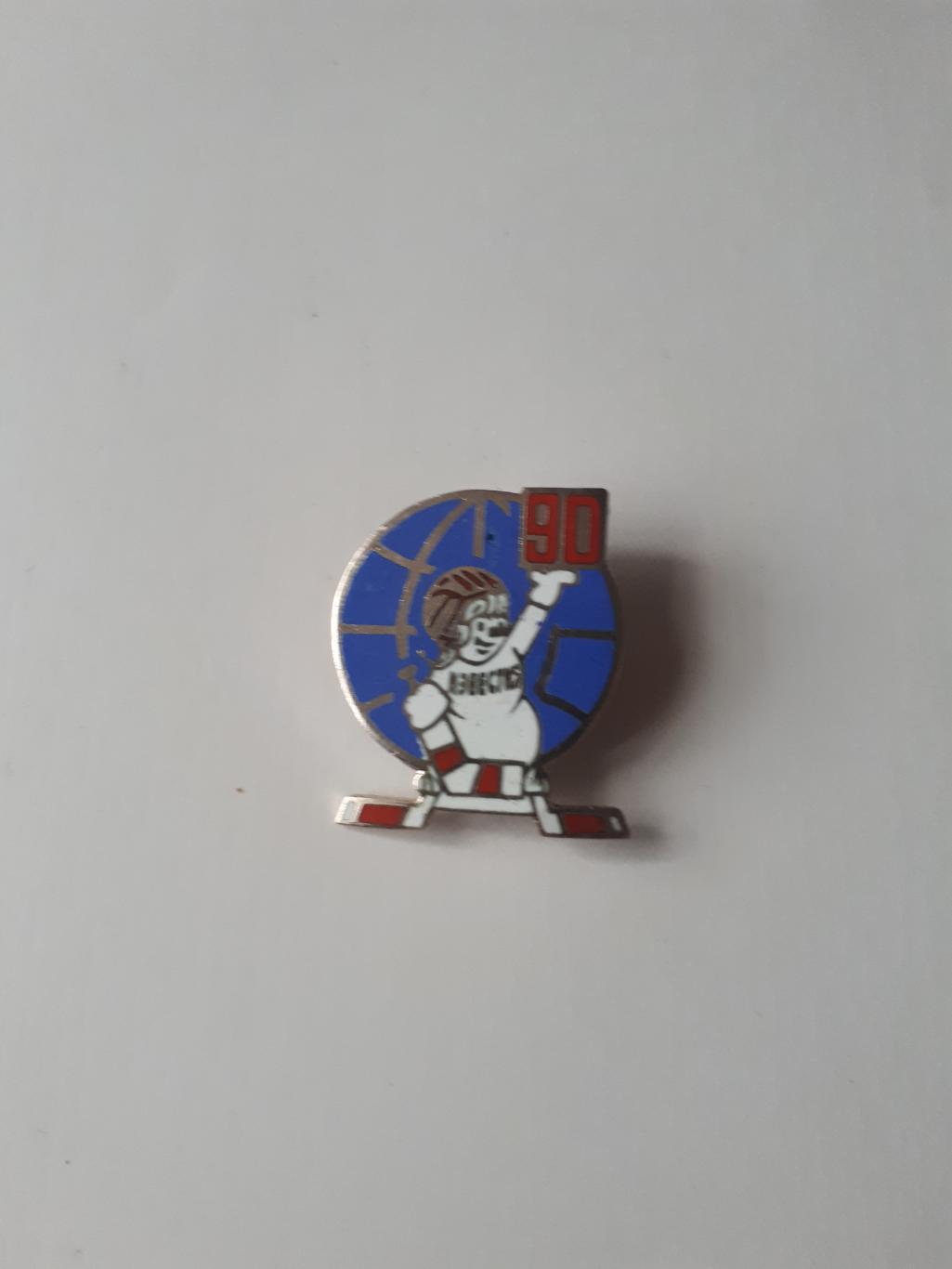 знак приз известий 1990 (синий фон)