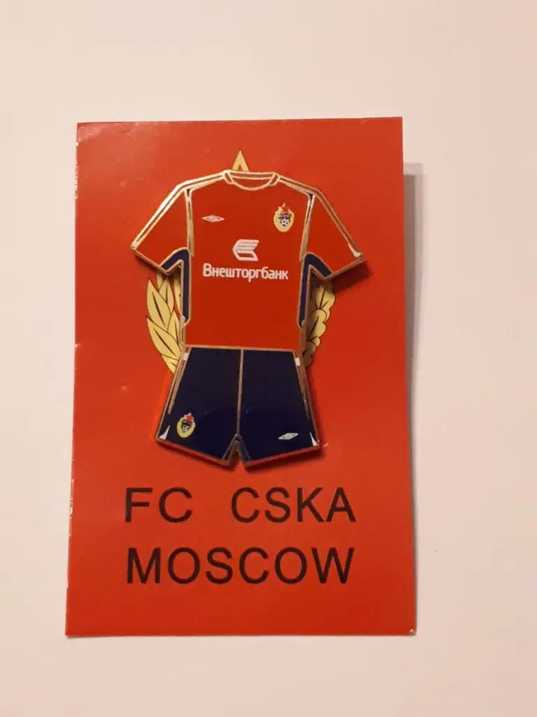 знак ЦСКА футбольная форма