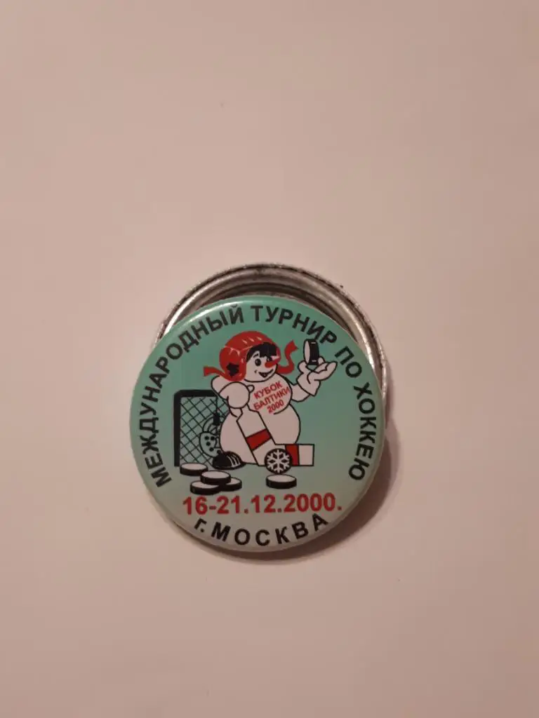 знак хоккей КУБОК БАЛТИКИ 2000 г.