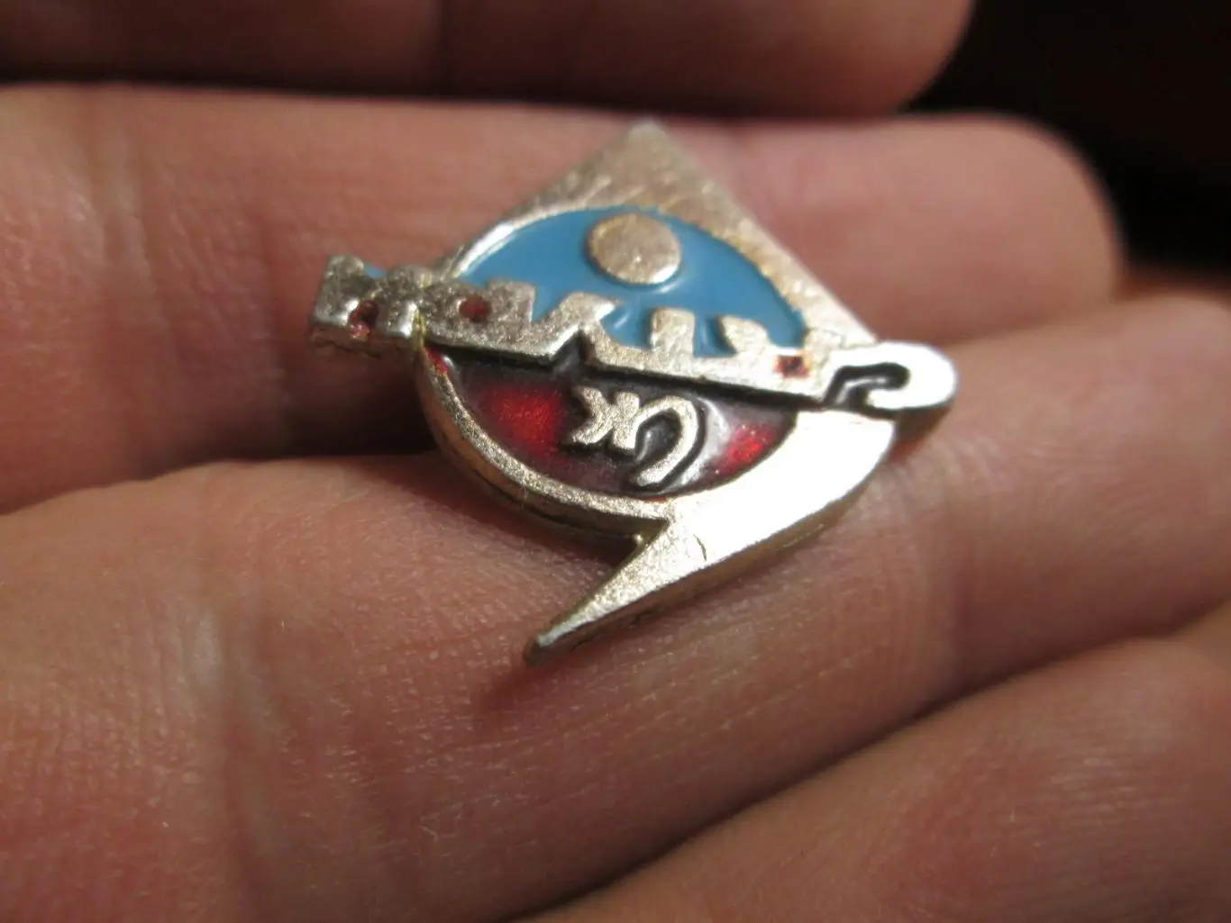 ЗНАЧОК. СПОРТ.ФУТБОЛ. СК САТУРН (г. Рыбинск), пр-во РМЗ г. Рыбинск, СССР 2