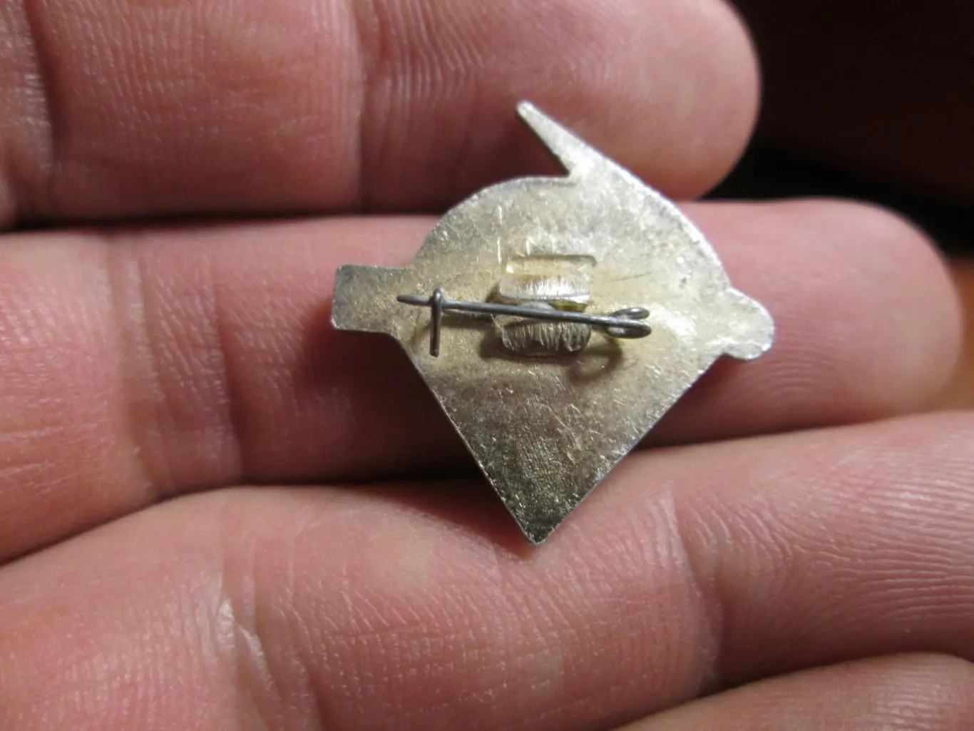 ЗНАЧОК. СПОРТ.ФУТБОЛ. СК САТУРН (г. Рыбинск), пр-во РМЗ г. Рыбинск, СССР 3