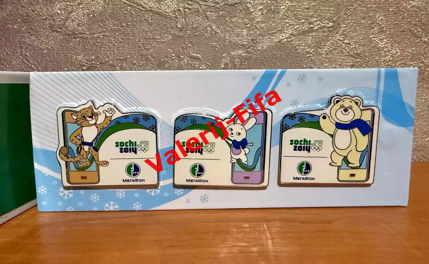 Коллекционный набор значков Талисманы Сочи 2014 4