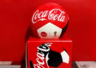 Мяч Кока-кола в коробке. Чемпионат мира 2018