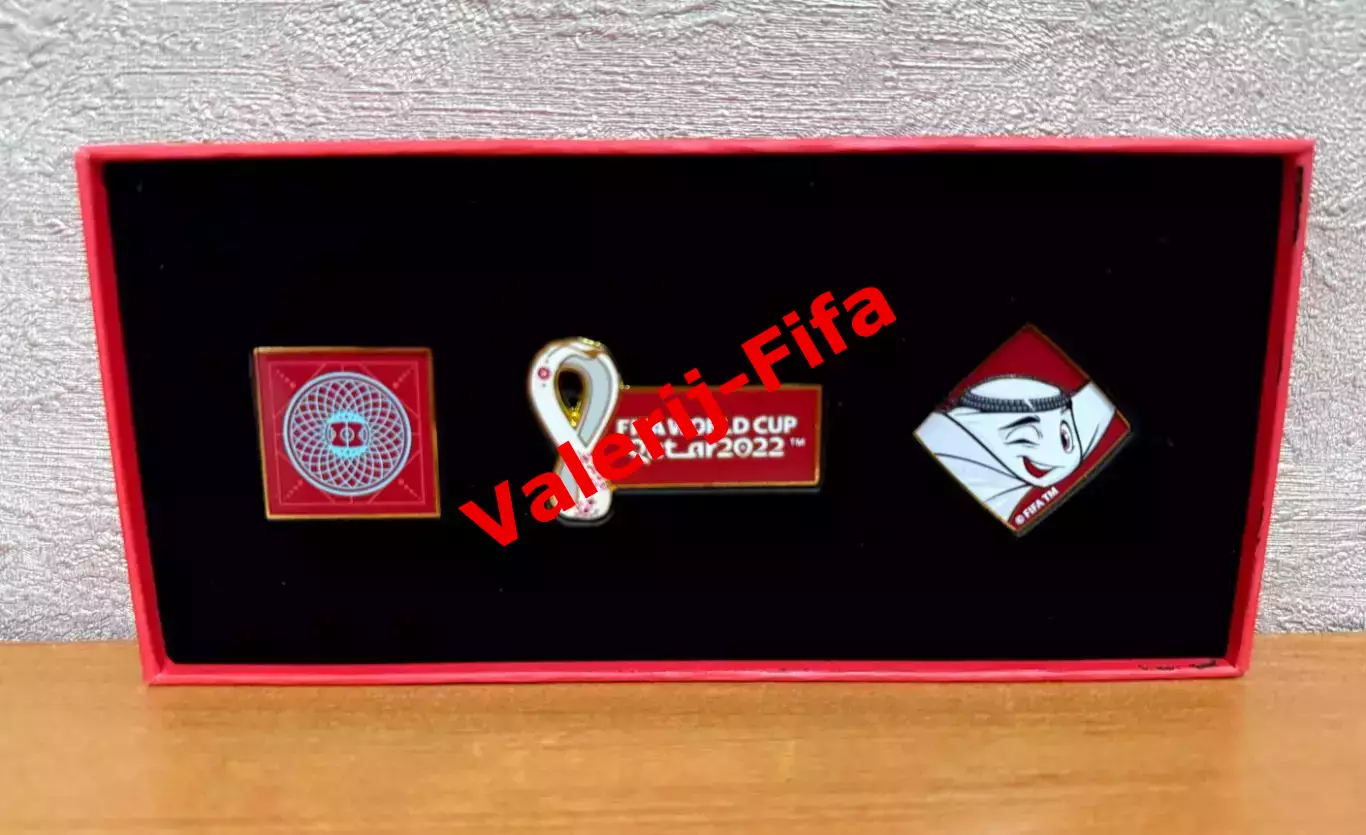 Набор 3 значка Чемпионат мира Катар 2022 1
