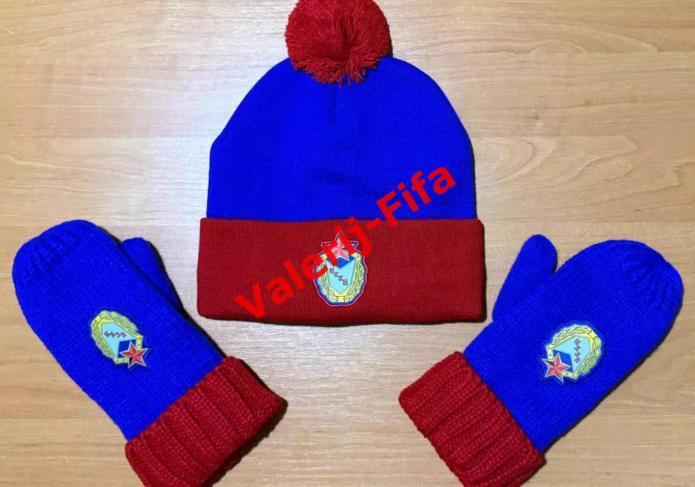 Комплект Шапка + Варежки ЦСКА