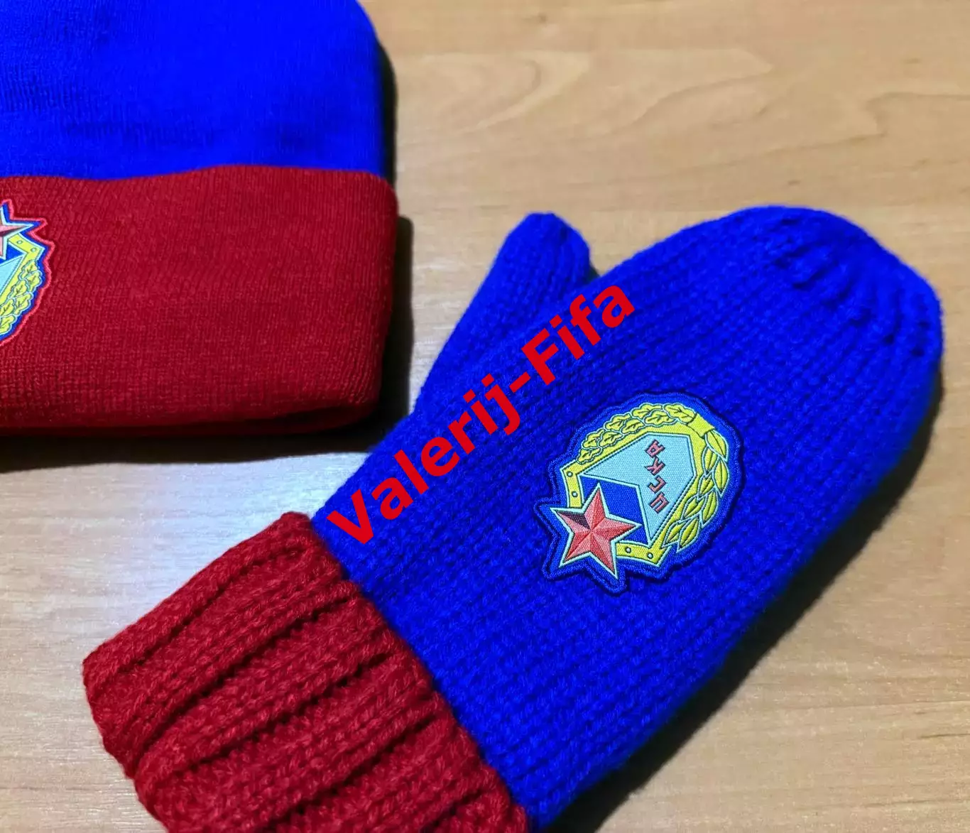 Комплект Шапка + Варежки ЦСКА 3