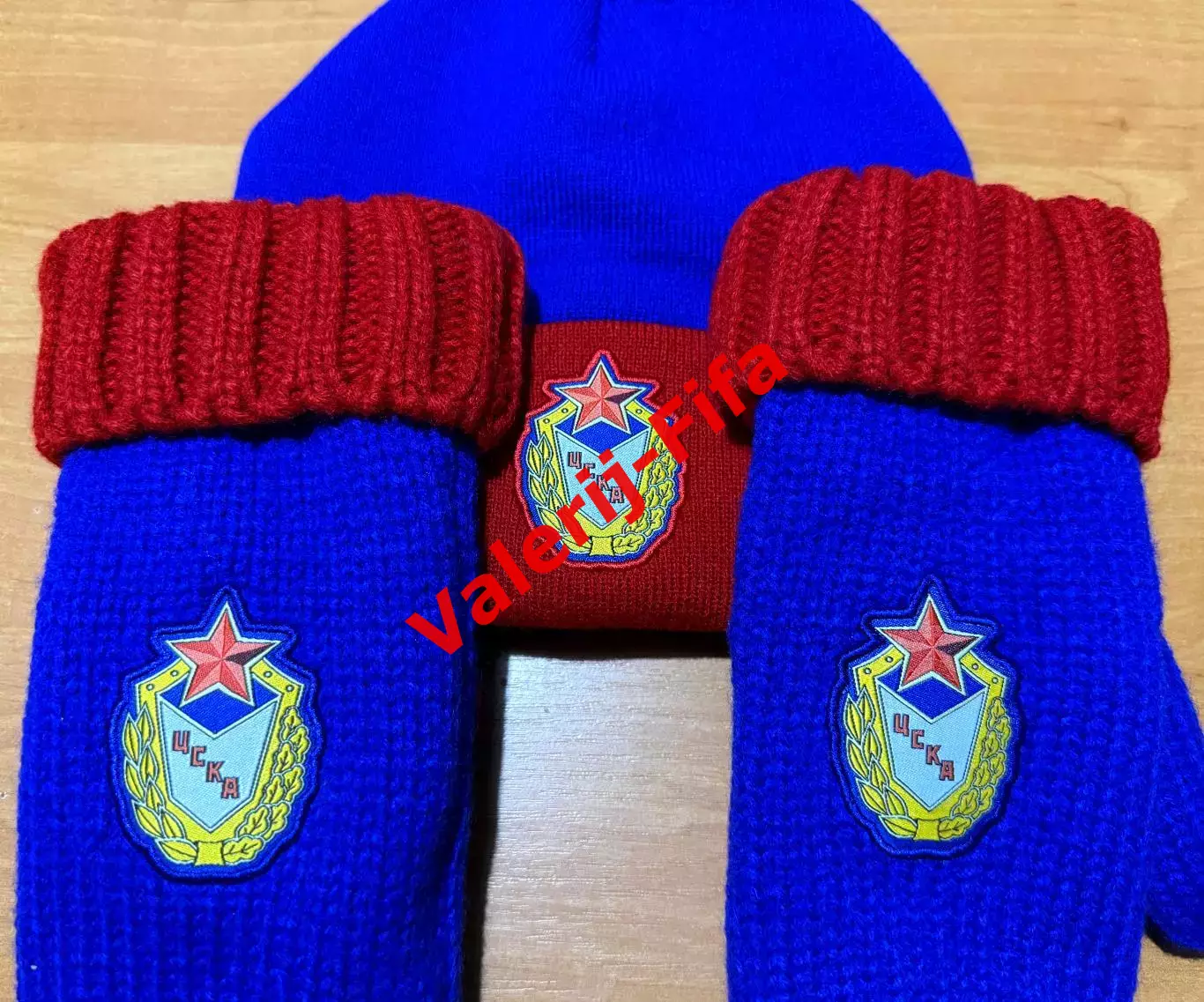 Комплект Шапка + Варежки ЦСКА 5