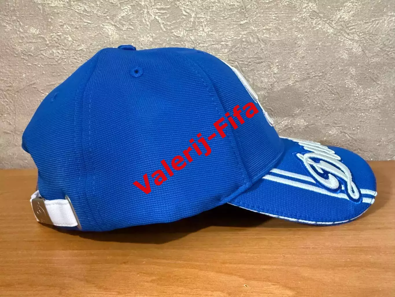 Премиальная бейсболка Динамо 3