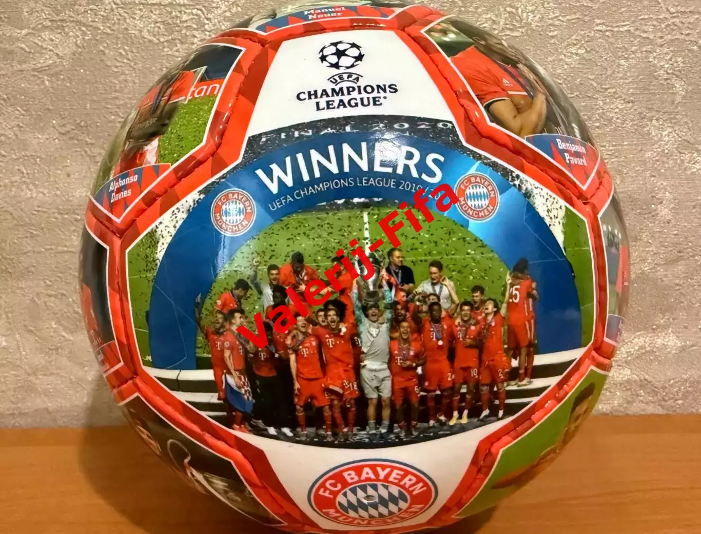 Коллекционный мяч Фк Бавария