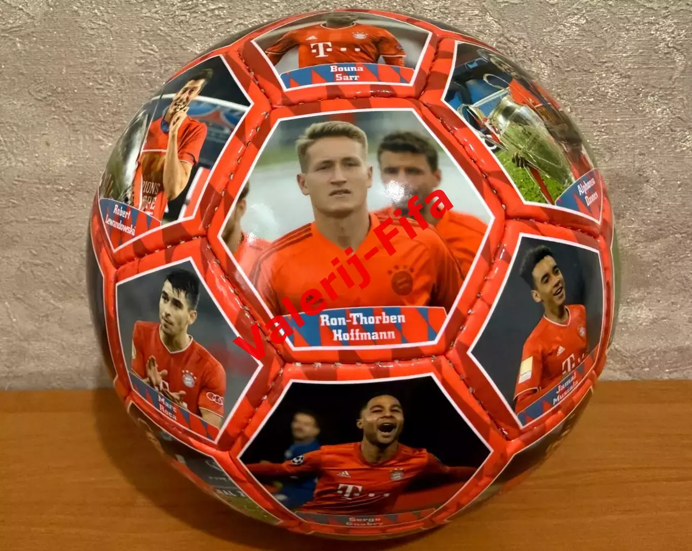 Коллекционный мяч Фк Бавария 2