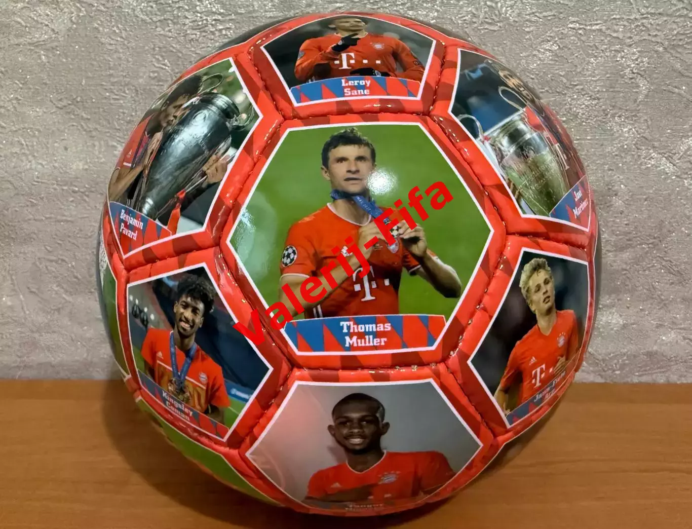 Коллекционный мяч Фк Бавария 4