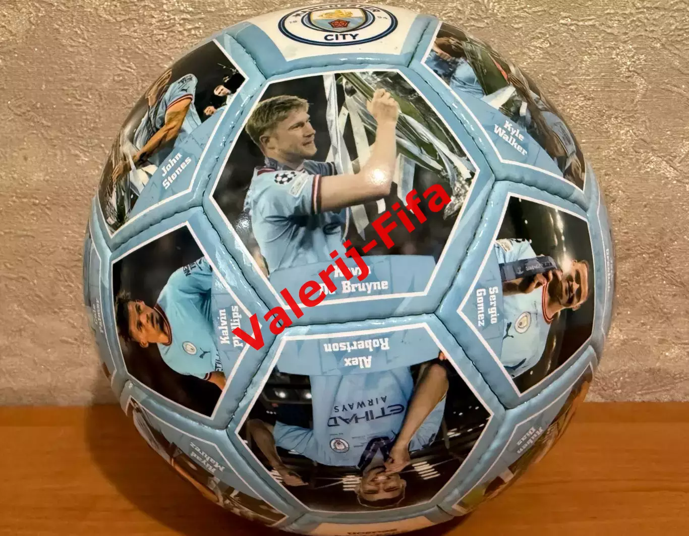 Коллекционный мяч Фк Манчестер Сити 3