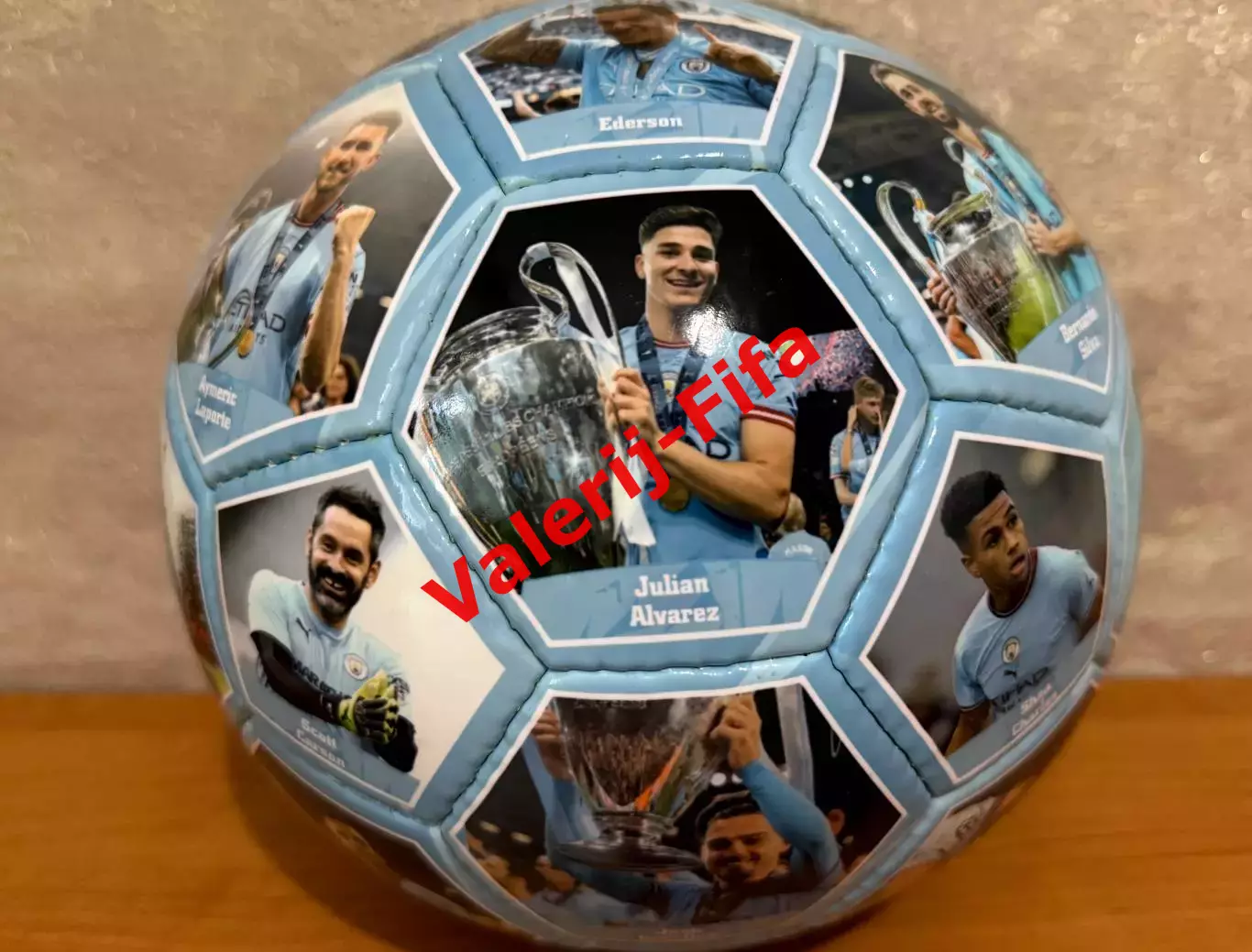 Коллекционный мяч Фк Манчестер Сити 4