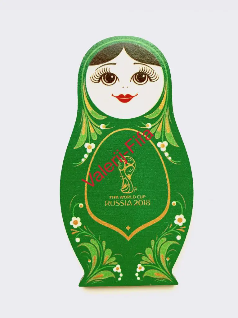 Магнит Матрешка (зеленая) Fifa. Чемпионат мира 2018. Хохлома. Эксклюзив