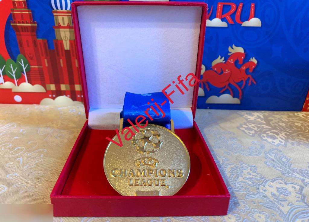 Копия золотая медаль Уефа Лига Чемпионов 2018