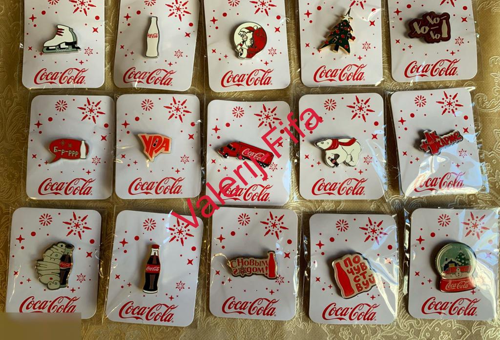 Набор Новогодних значков Кока-кола Coca-cola ( 20 значков) 2