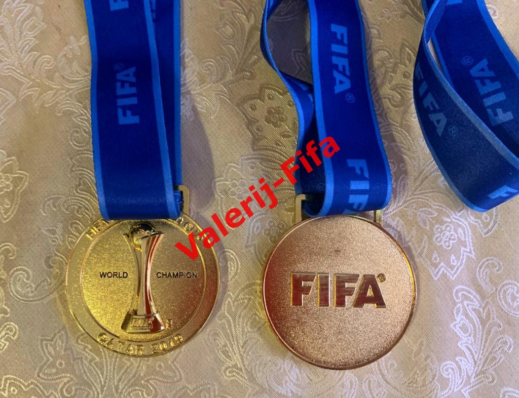 Золотая медаль Fifa. Чемпионат мира 2019 Катар 3