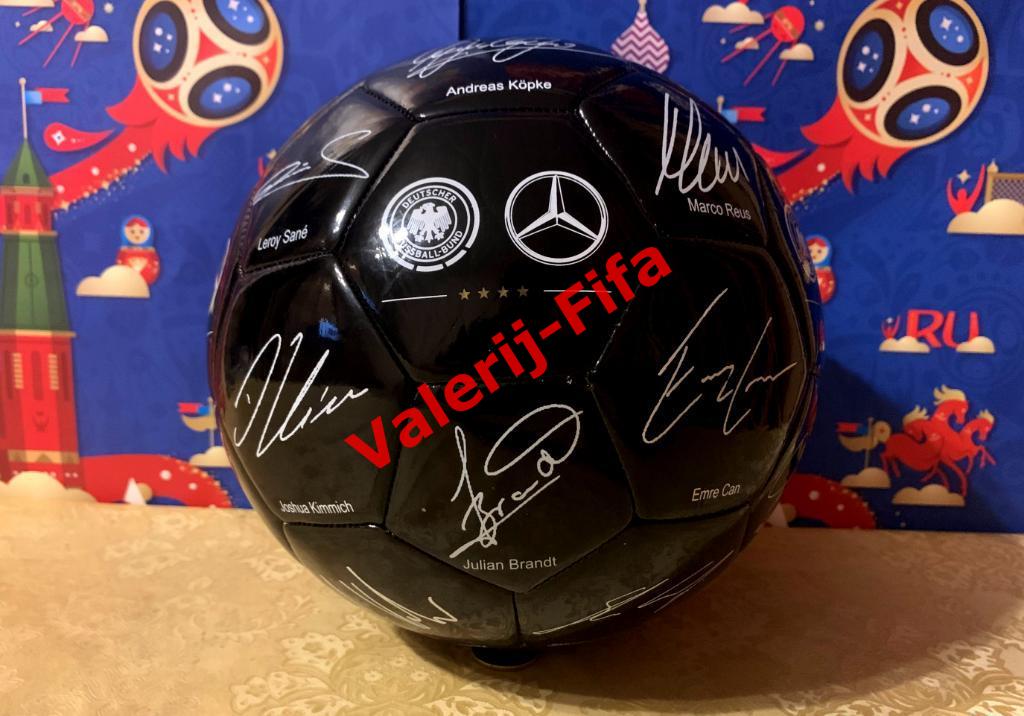 Мяч с автографами Сборной Германии. Чемпионат мира 2018